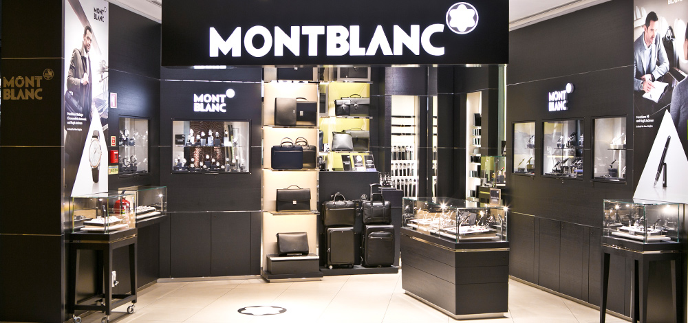 MONT BLANC BAGS ON DISPLAY INSIDE THE FASHION STORE Stock Photo